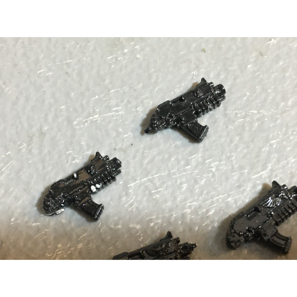A22959 WARHAMMER 40K SPACE MARINES BITS LOT BOLTERS GAMES WORKSHOP GW
