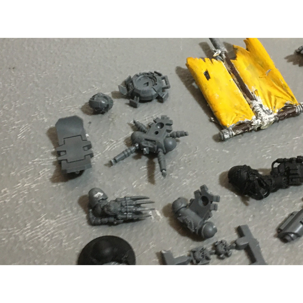 A20134 WARHAMMER 40K SPACE MARINES BITS LOT CHAPTERS BLOOD ANGELS GREY KNIGHTS