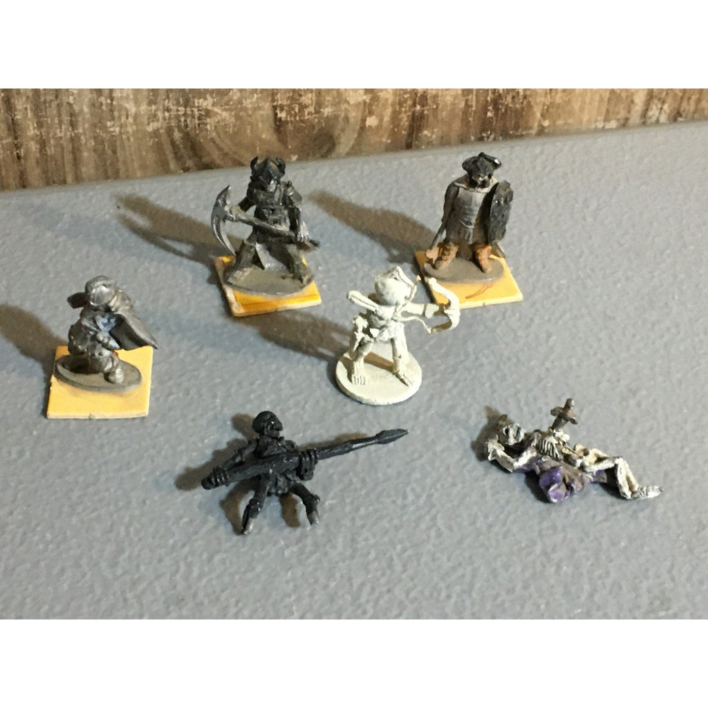 A32526 UNKNOWN METAL MINIATURES SKELETON LOT 6 PK WARRIOR CASUALTY