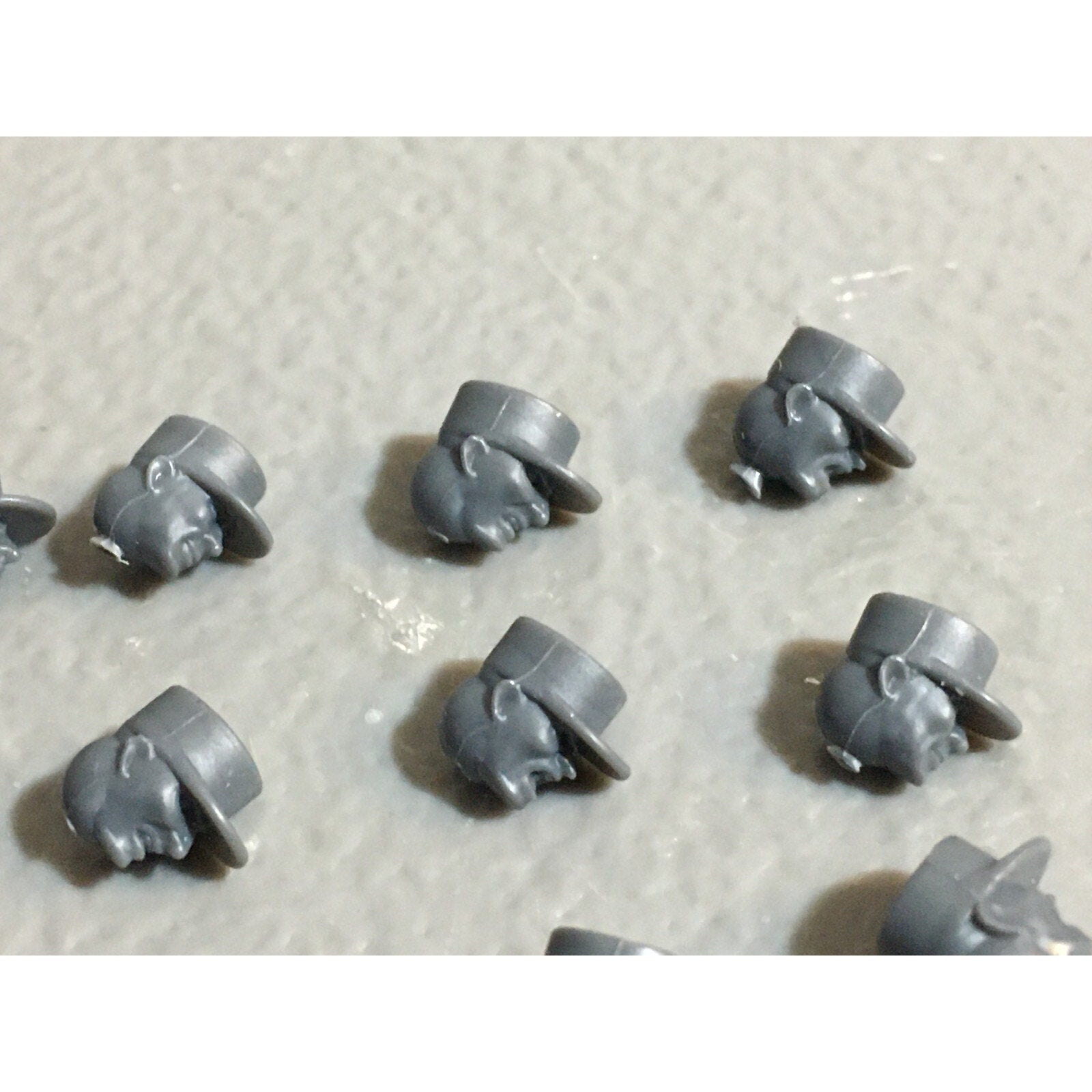 A23031 WARGAMES ATLANTIC HEADS GROGNARD KEPI 23 CT 28MM MINIATURES BITS LOT
