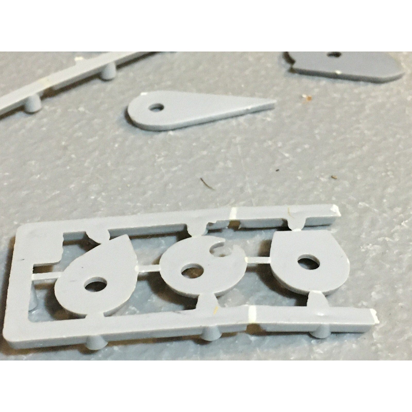 A23528 WARHAMMER FANTASY MARAUDER OOP GOBLIN & FIGHTER SHIELDS BITS LOT GW