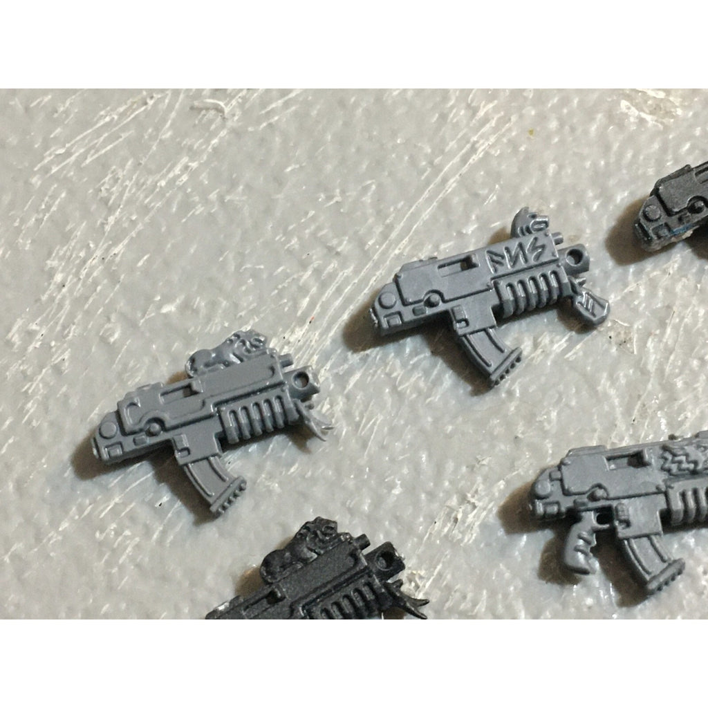 A22991 WARHAMMER 40K SPACE MARINES WOLVES BITS LOT BOLTERS GW