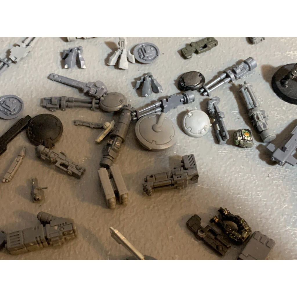 A23278 WARHAMMER 40K TAU EMPIRE BITS LOT DRONES GUNS CRISIS FEET GAMES GW