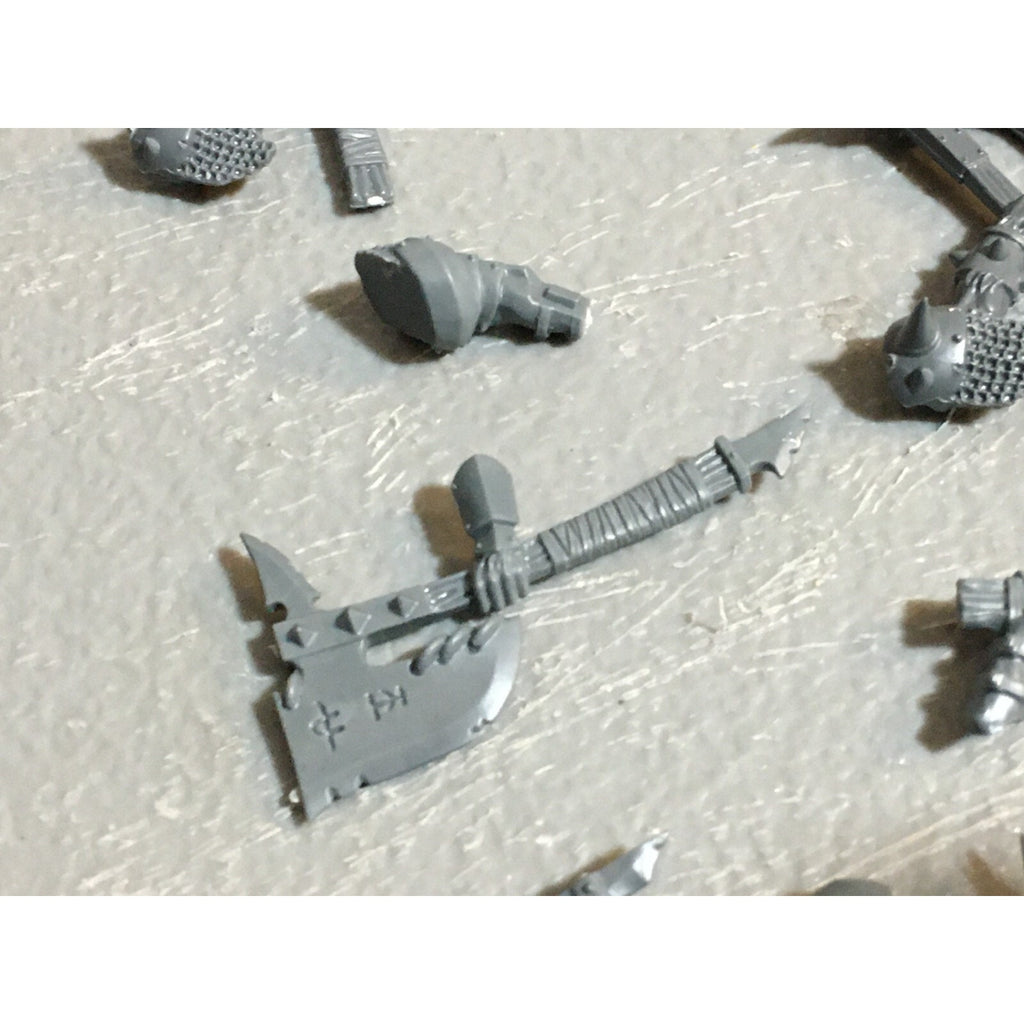 A23232 WARHAMMER FANTASY CHAOS BEASTMEN BITS LOT BESTIGORS GAMES WORKSHOP GW