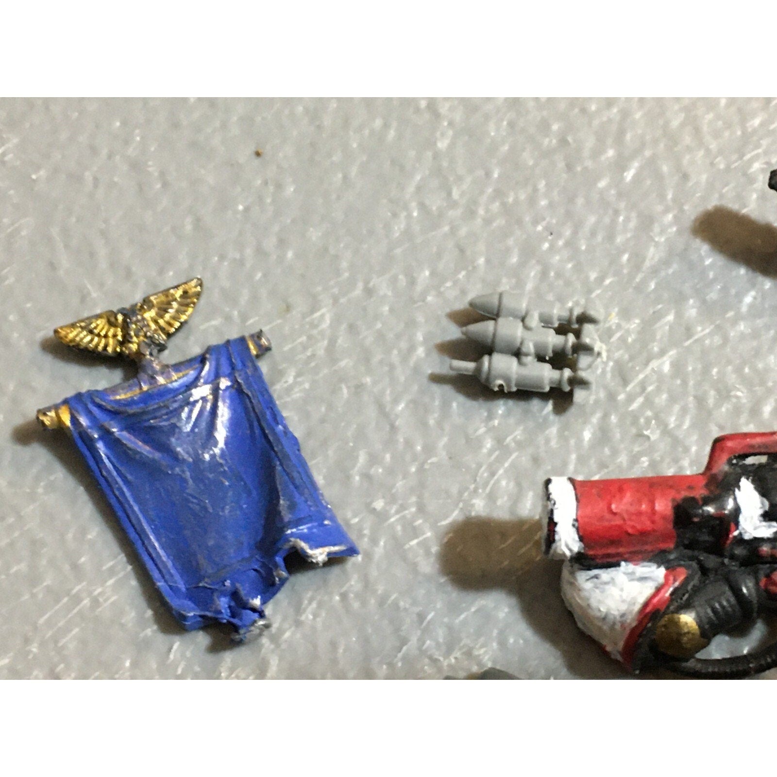 A23160 WARHAMMER 40K SPACE MARINES BITS LOT MIXED MISSILE BOLT GAMES WORKSHOP GW