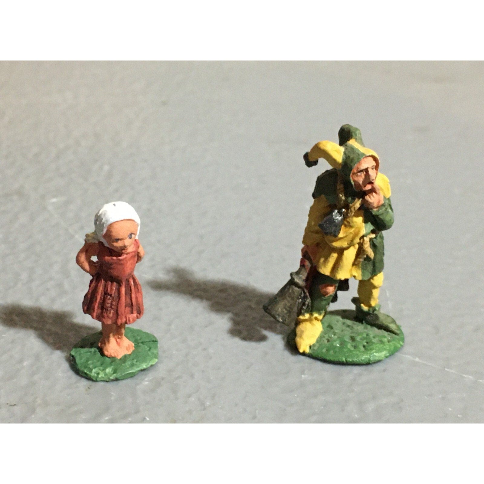 A9850 CITADEL PRE SLOTTA METAL RARE OOP PAINTED HUMAN JESTER & CHILD