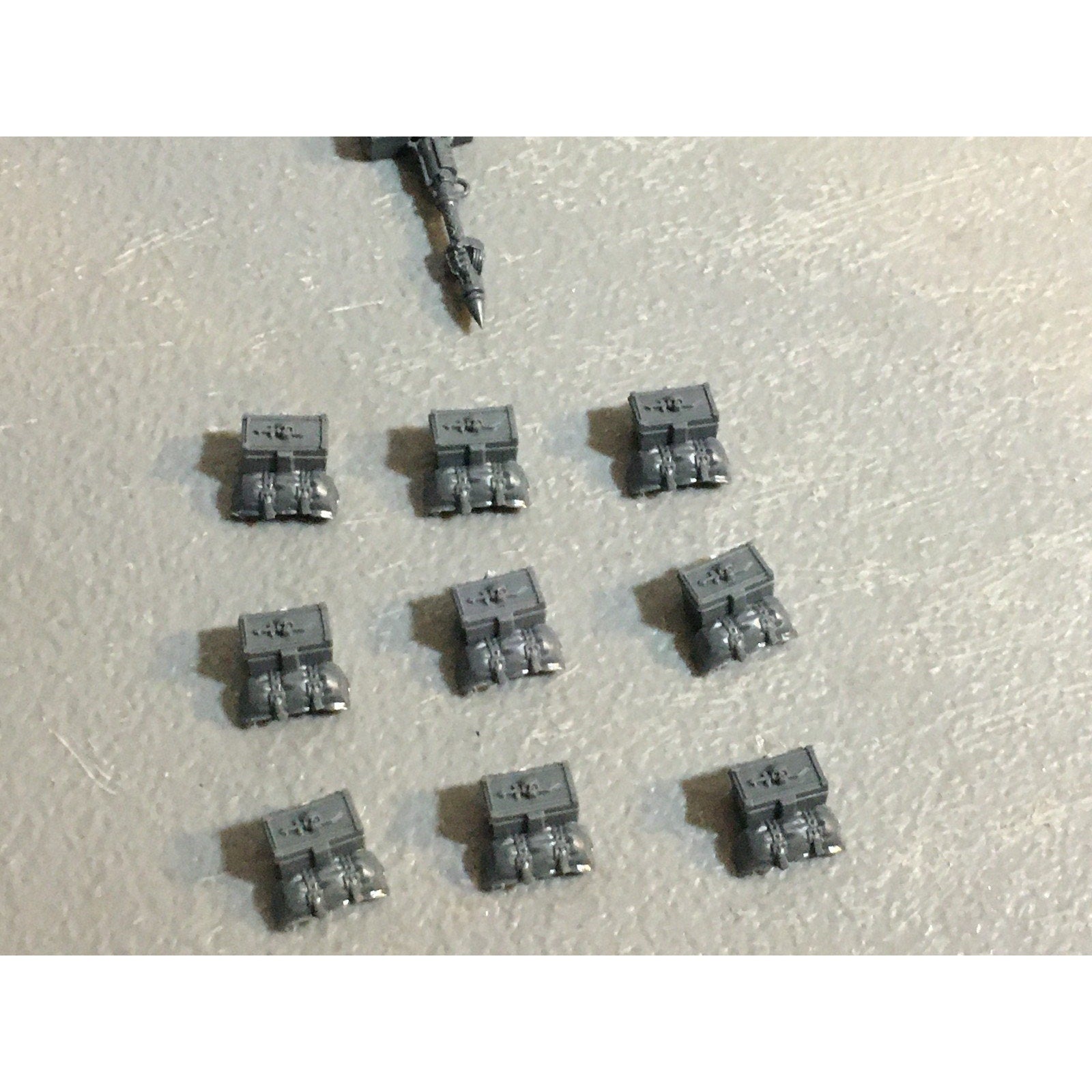 A29401 WARHAMMER 40K SPACE MARINES DARK ANGELS RAVENWING BIKE SADDLEBAG BITS LOT
