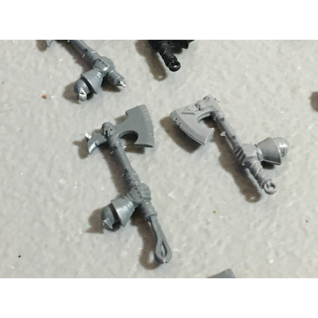 A22209 WARHAMMER FANTASY CHAOS MORTALS BITS LOT AXE HANDS GAMES WORKSHOP