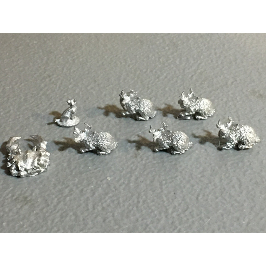 A32523 UNKNOWN METAL MINIATURES FAMILIAR? JACKALOPE CAT CRAB