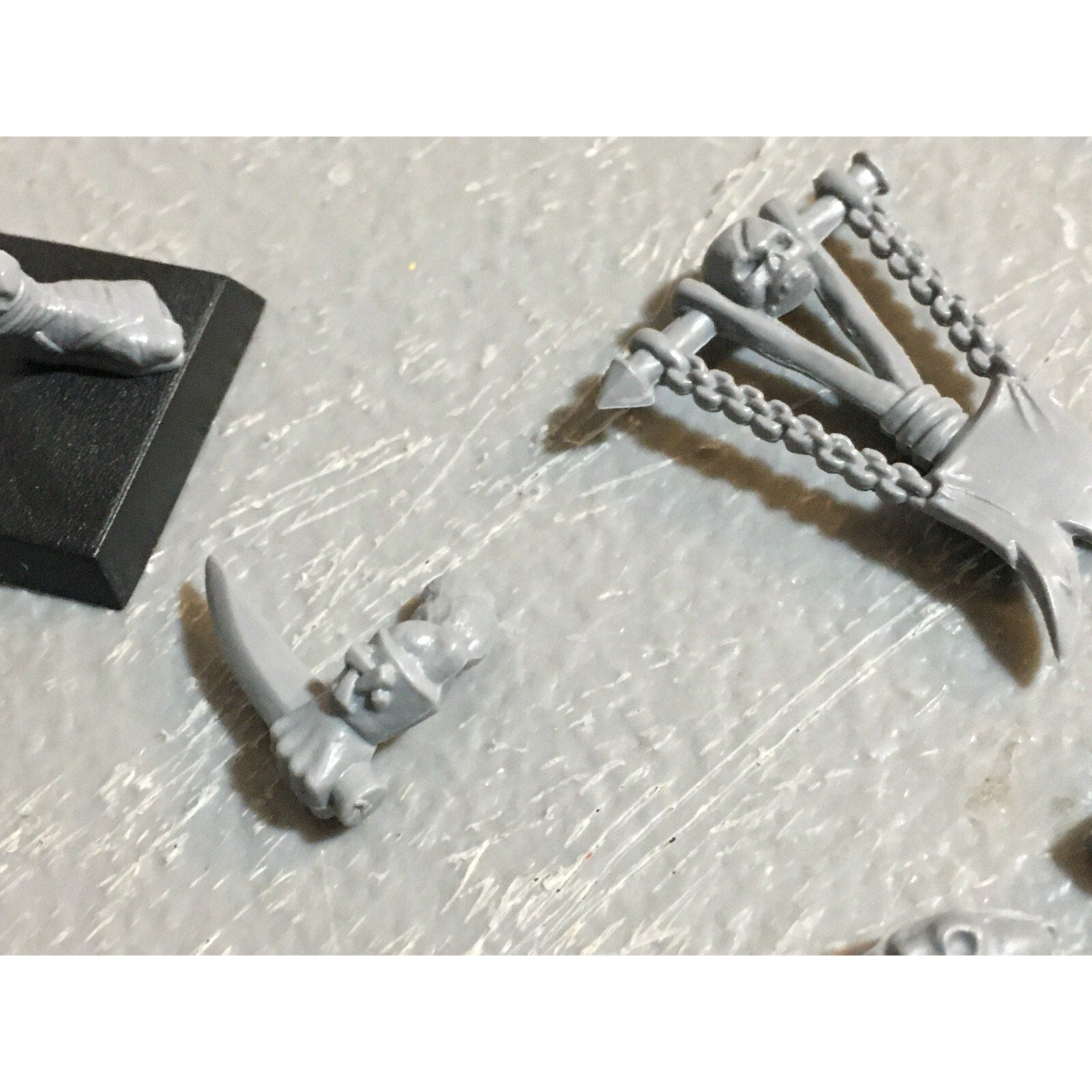 A23447 WARHAMMER FANTASY SKAVEN BITS LOT MIXED CLANRAT PLAGUE MONK RUNNER GW