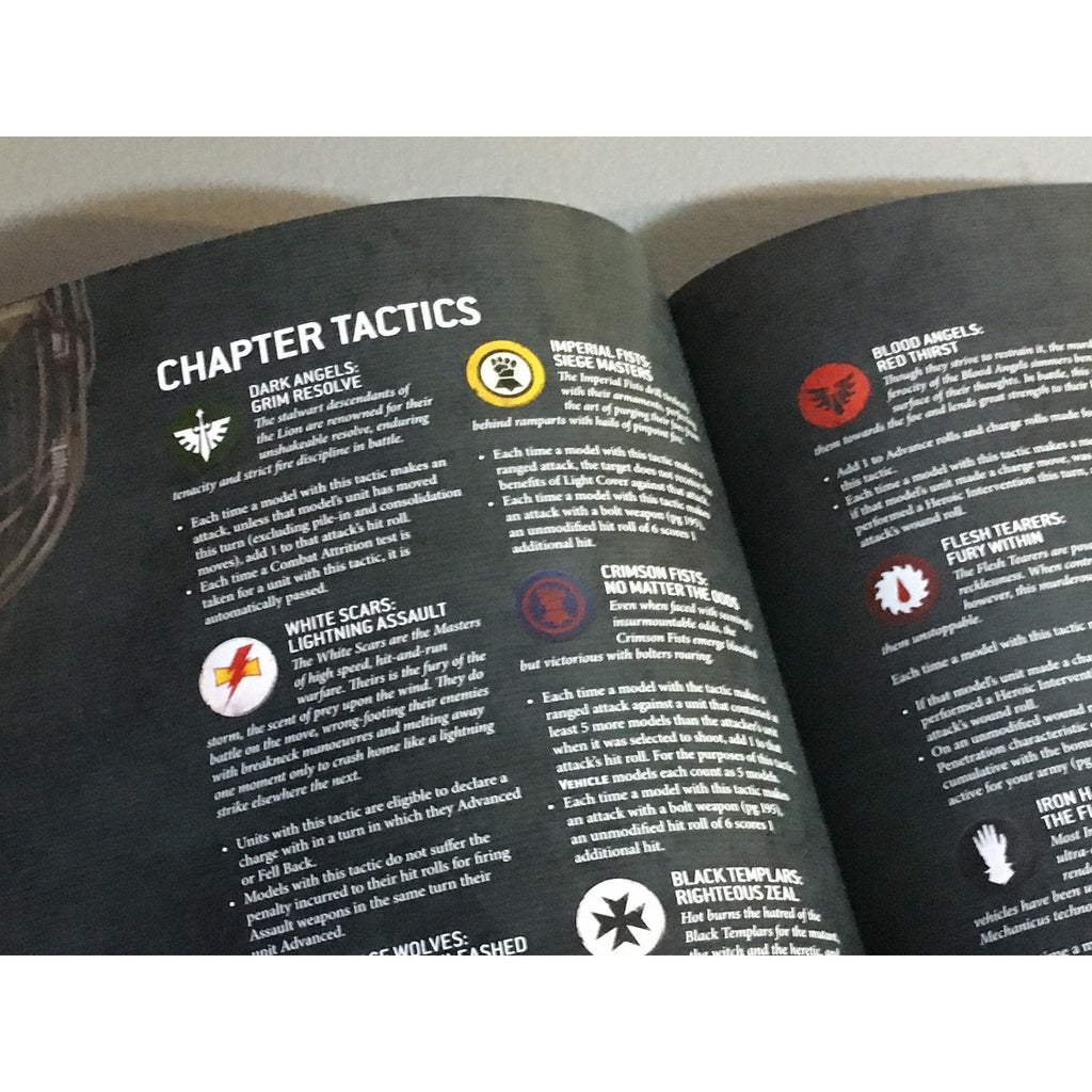 BOOK WARHAMMER 40K SPACE MARINES CODEX 9TH EDITION USED HB