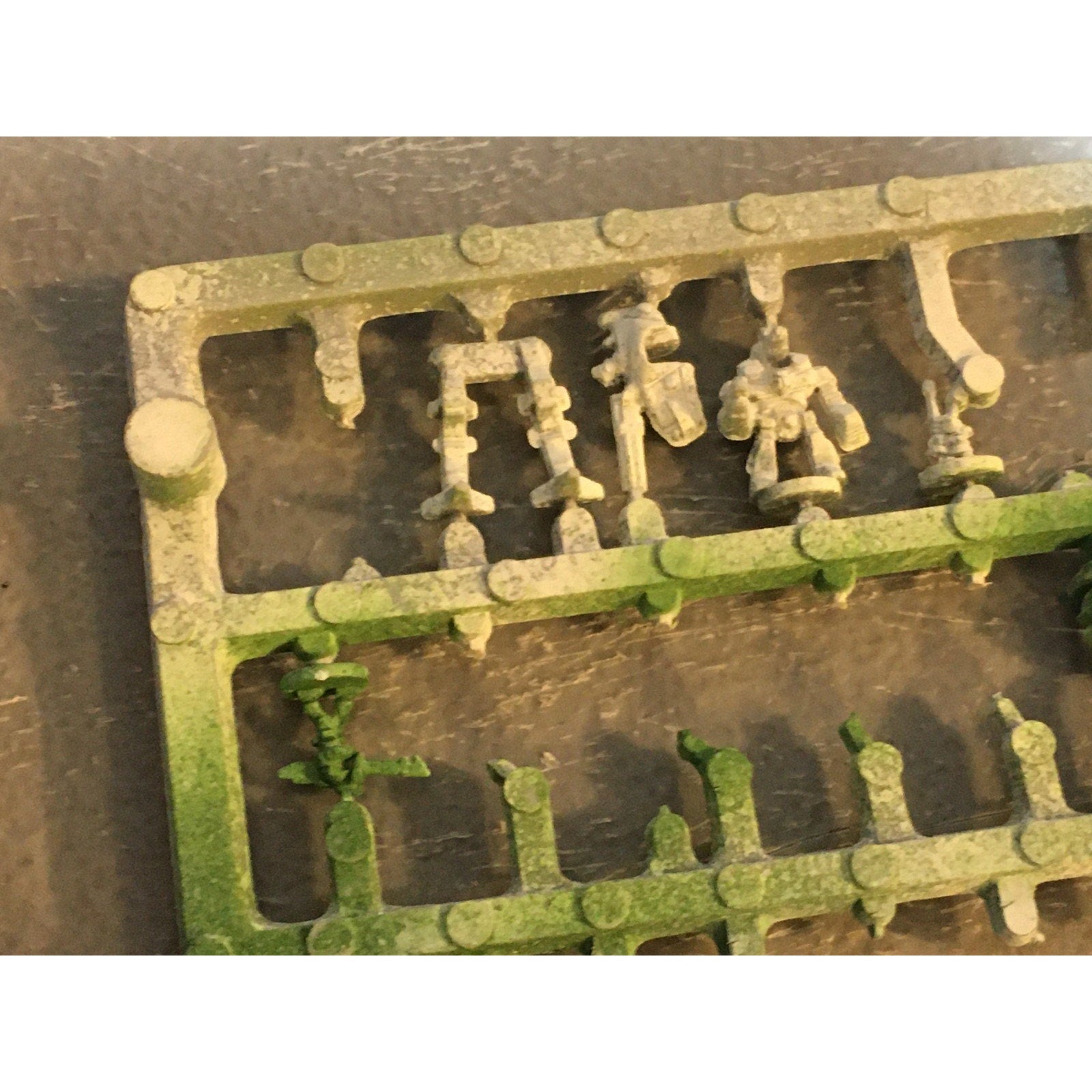 A24563 EPIC 40K IMPERIAL GUARD ROBOTS BIKES WAR WALKERS ON SPRUE GW WARHAMMER