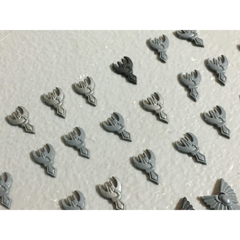 A22057 WARHAMMER FANTASY HIGH ELVES BITS LOT SHIELD ICONS GW GAMES WORKSHOP