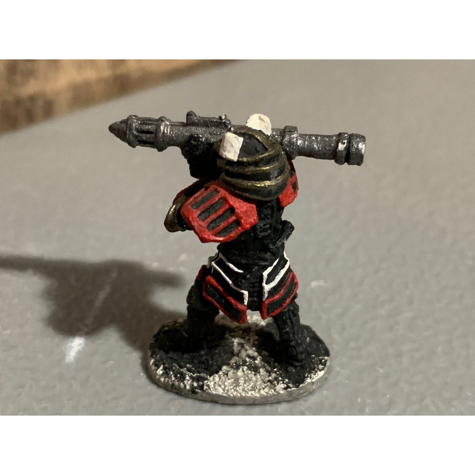 A10250 TALON GAMES IMPERIAL SENSHI W ROCKET LAUNCHER METAL PAINTED OOP