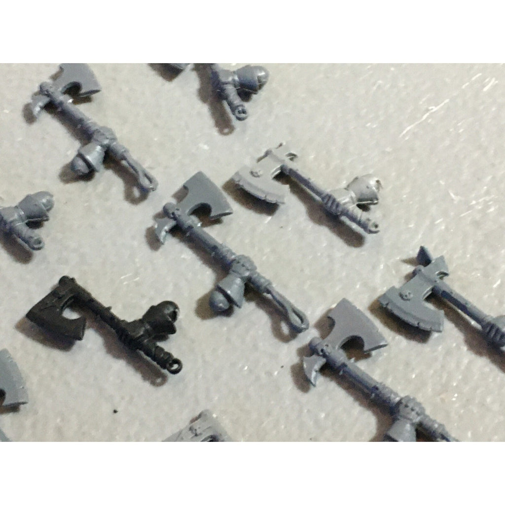 A22210 WARHAMMER FANTASY CHAOS MORTALS BITS LOT AXE HANDS GAMES WORKSHOP