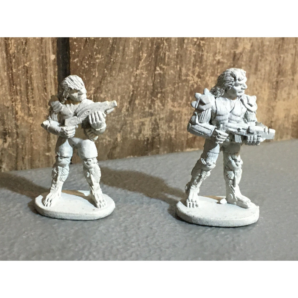 A32075 GRENADIER METAL MINIATURES UNKNOWN SCI-FI REBEL SOLDIER GUNNER 2 PK