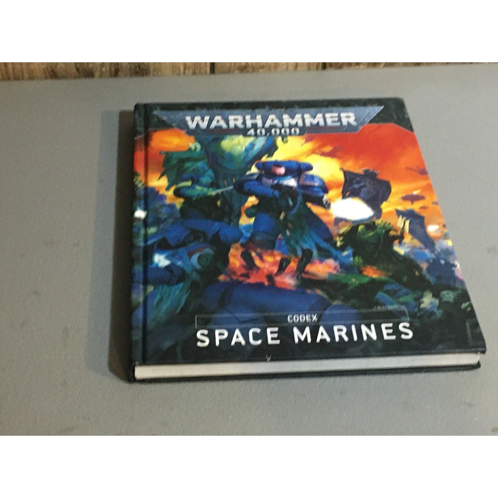BOOK WARHAMMER 40K SPACE MARINES CODEX 9TH EDITION USED HB