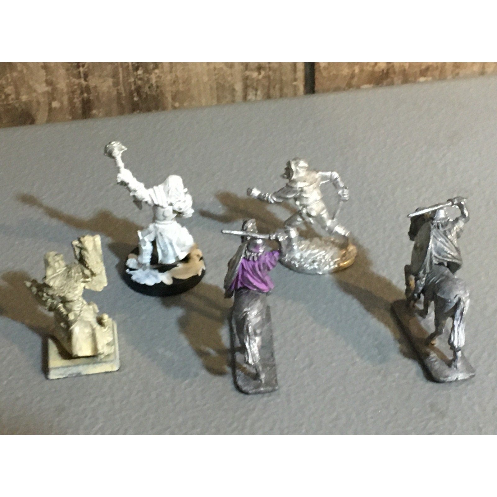A34033 UNKNOWN METAL MINIATURES FANTASY MIXED LOT HUMAN KNIGHT PRIEST TABLETOP