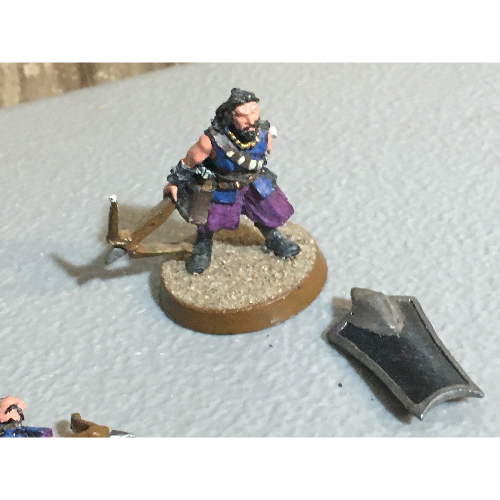 A30394 LOTR LORD OF RINGS GAMES WORKSHOP METAL CORSAIR ARBALESTERS MISS 1 SHIELD