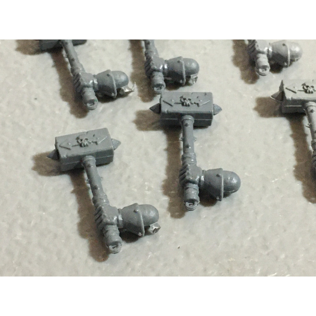 A22215 WARHAMMER FANTASY CHAOS MORTALS BITS LOT HAMMER HANDS GAMES WORKSHOP