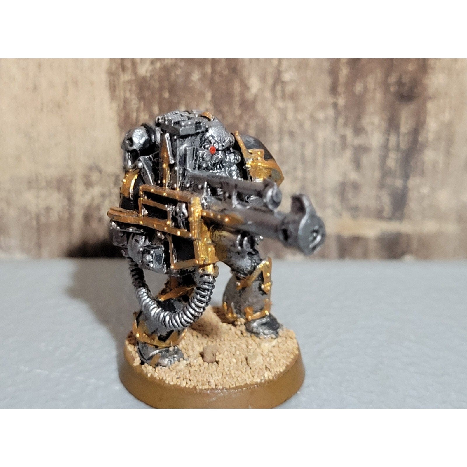 A18002 WARHAMMER 40K CHAOS SPACE MARINES METAL HAVOC PAINTED BASED AUTOCANNON