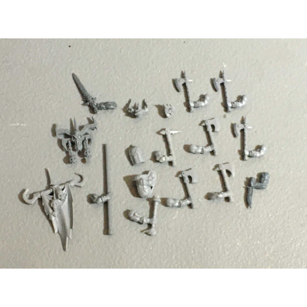 A22178 WARHAMMER FANTASY CHAOS MORTALS BITS LOT MIXED MARAUDER COMMAND & ARMS GW
