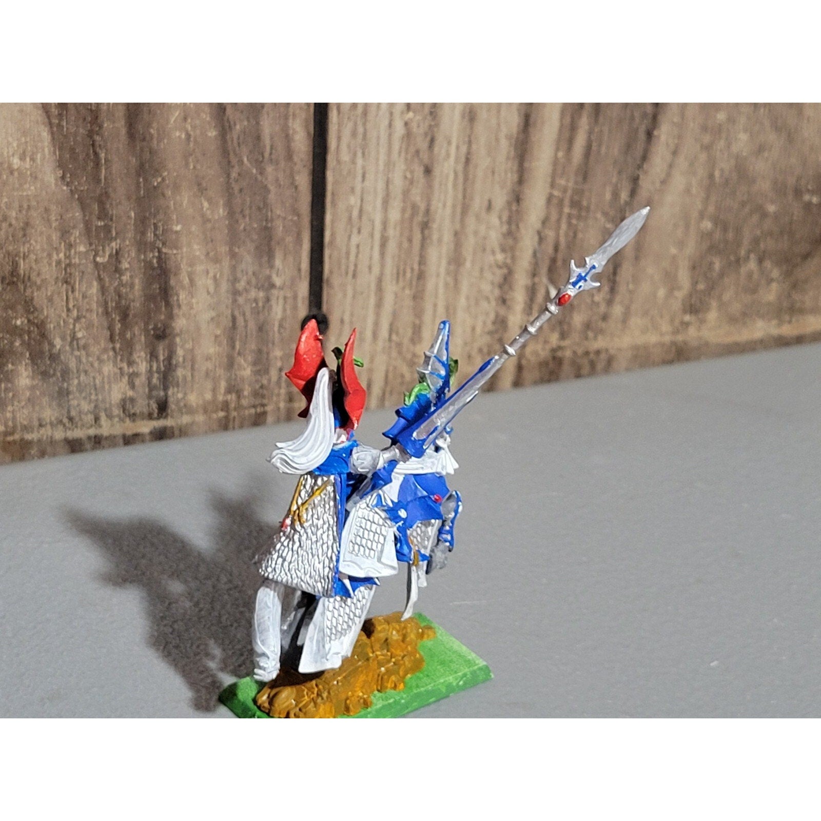 A17899 WARHAMMER FANTASY HIGH ELVES PRINCE CUST ARM / NO SHOULDER PAD