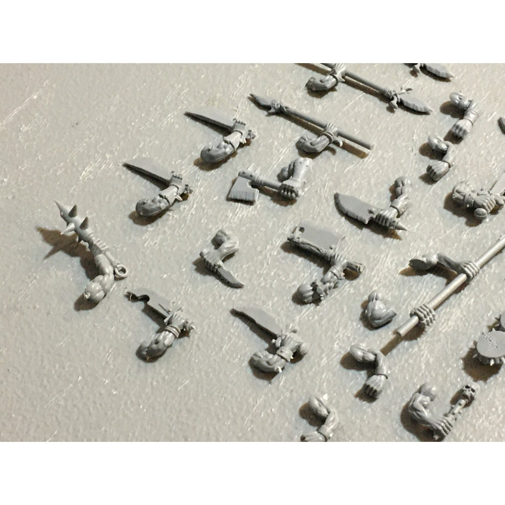 A23392 WARHAMMER FANTASY ORCS & GOBLINS BITS LOT BOYZ ARMS GAMES WORKSHOP GW
