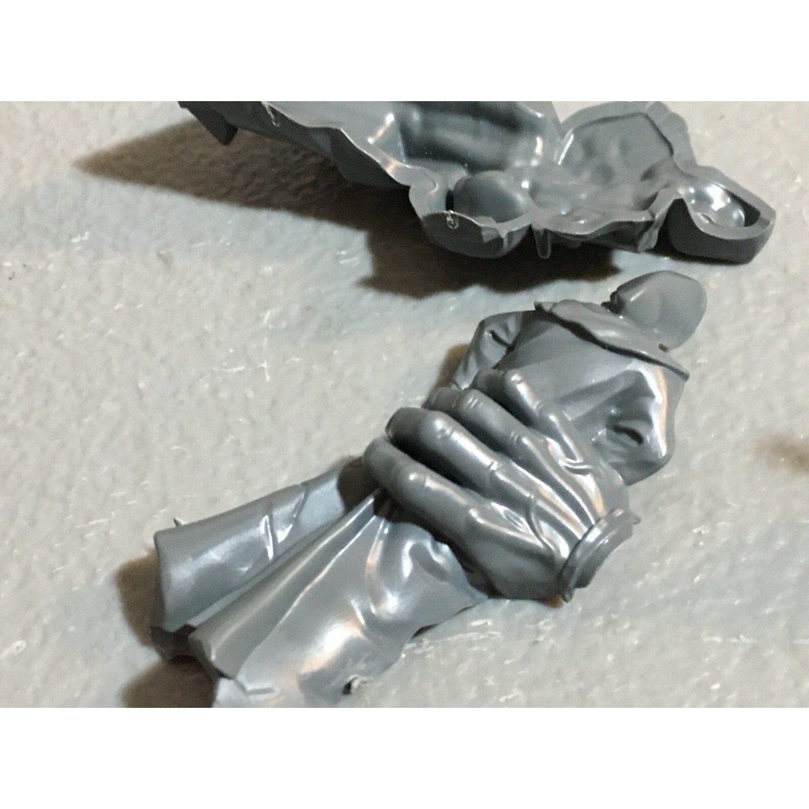 A23220 WARHAMMER FANTASY CHAOS BEASTMEN BITS LOT CYGOR BROKEN BELL STATUE GW