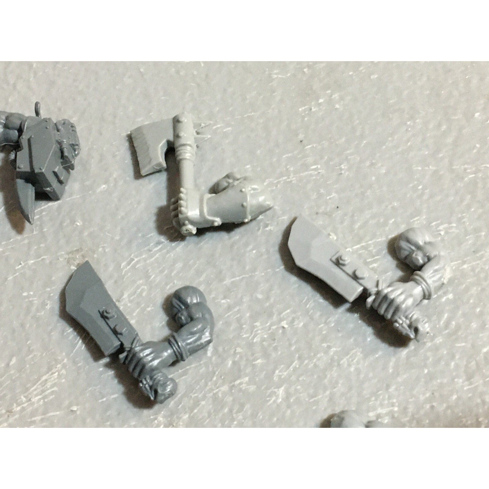 A23239 WARHAMMER 40K SPACE ORKS BITS LOT ARMS HEADS GAMES WORKSHOP GW
