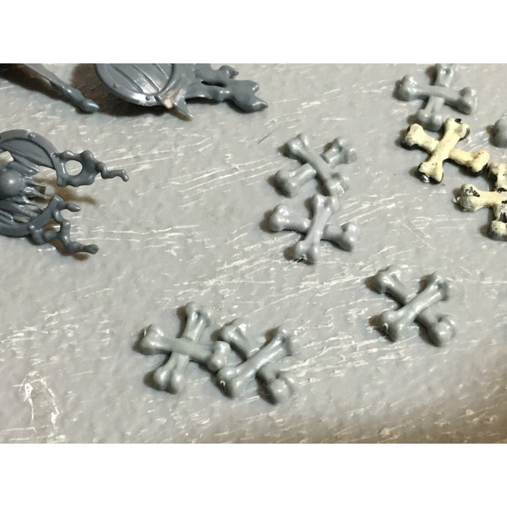 A23459 WARHAMMER FANTASY VAMPIRE COUNTS UNDEAD BITS LOT SHIELDS & ICONS GW