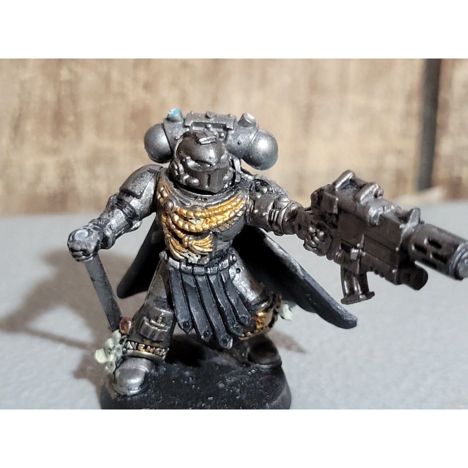A18419 WARHAMMER 40K GREY KNIGHTS CUST CAPTAIN LIEUTENANT MISS SHOULDER PADS