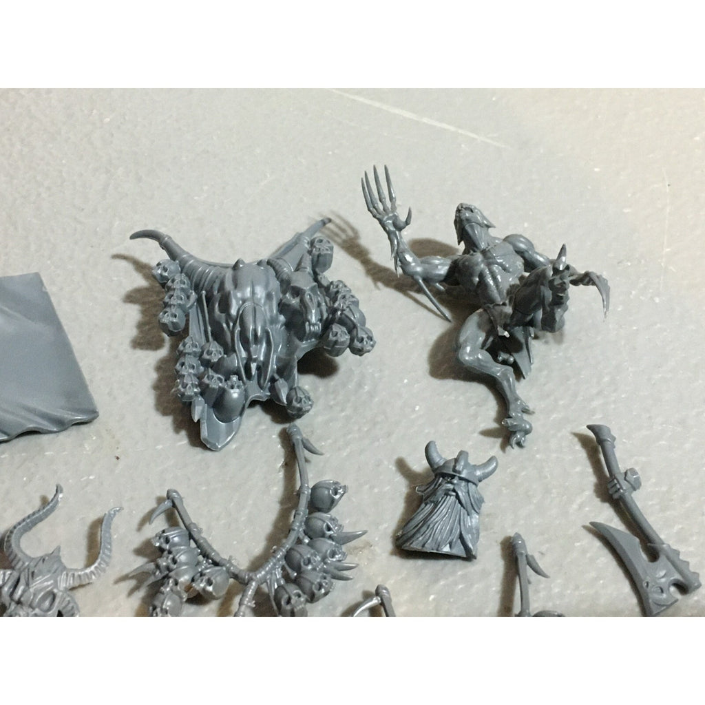 A20140 WARHAMMER AOS FANTASY BITS LOT ORCS EMPIRE CHAOS LIZARDMEN OGRE