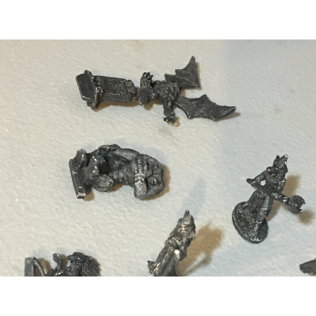 A34039 UNKNOWN METAL MINIATURES FANTASY MIXED LOT CREATURE DRAKE UNDEAD HORSE
