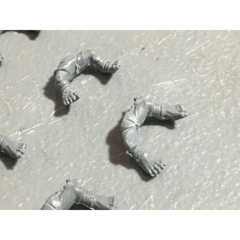 A22627 WARHAMMER FANTASY ORCS & GOBLINS BITS LOT GOBLIN WOLF RIDER LEGS GW