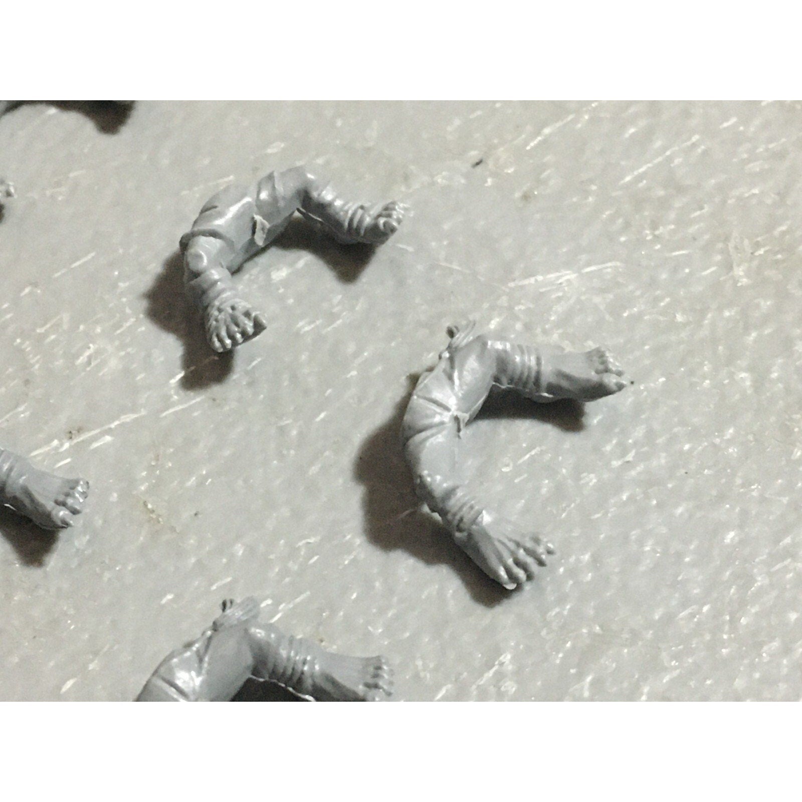 A22627 WARHAMMER FANTASY ORCS & GOBLINS BITS LOT GOBLIN WOLF RIDER LEGS GW
