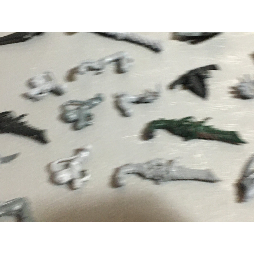 A22317 WARHAMMER 40K TYRANIDS BITS LOT MIXED GAMES WORKSHOP GW