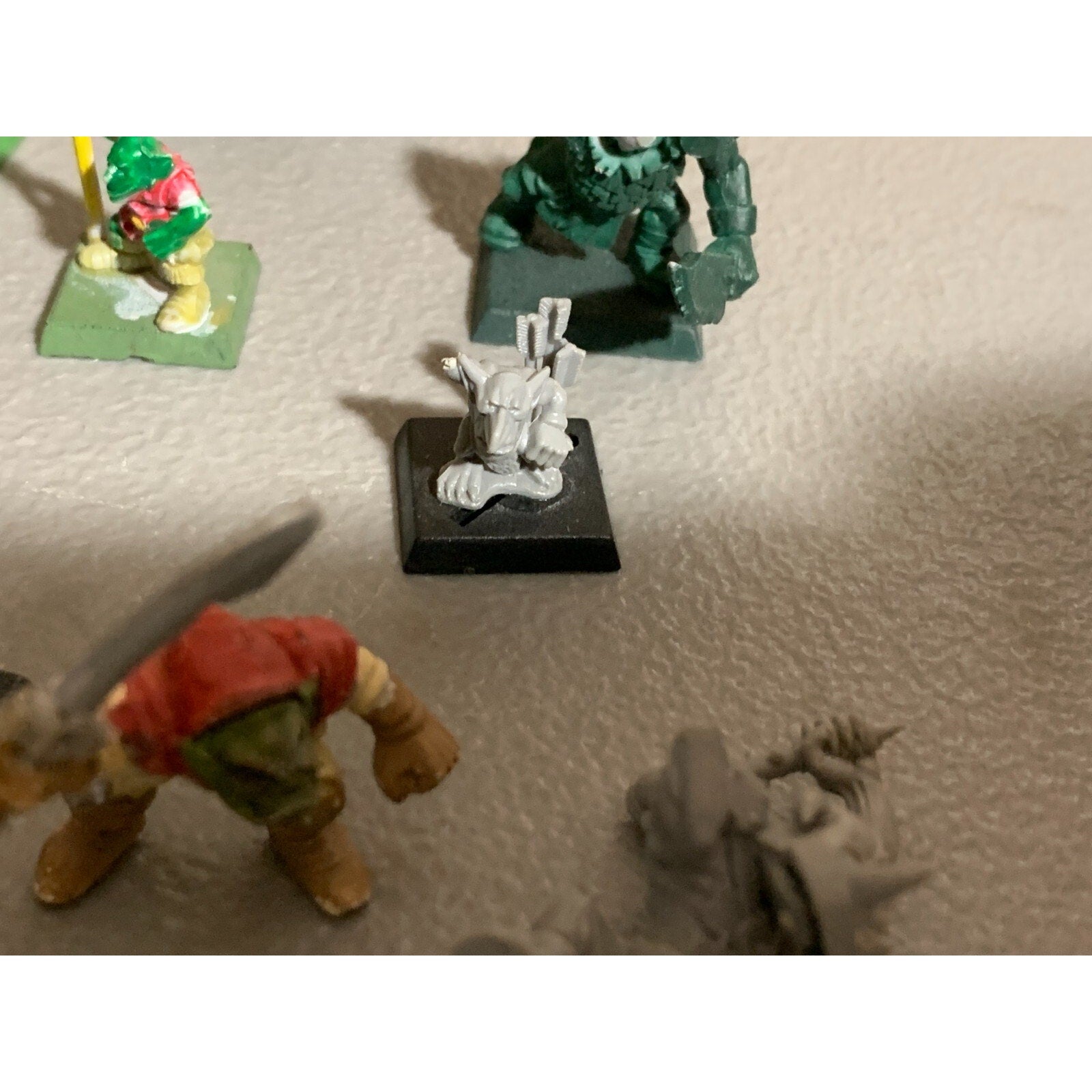 A23306 WARHAMMER FANTASY AOS ORCS GOBLINS BITS LOT INC SOME OLD GAMES WORKSHOP