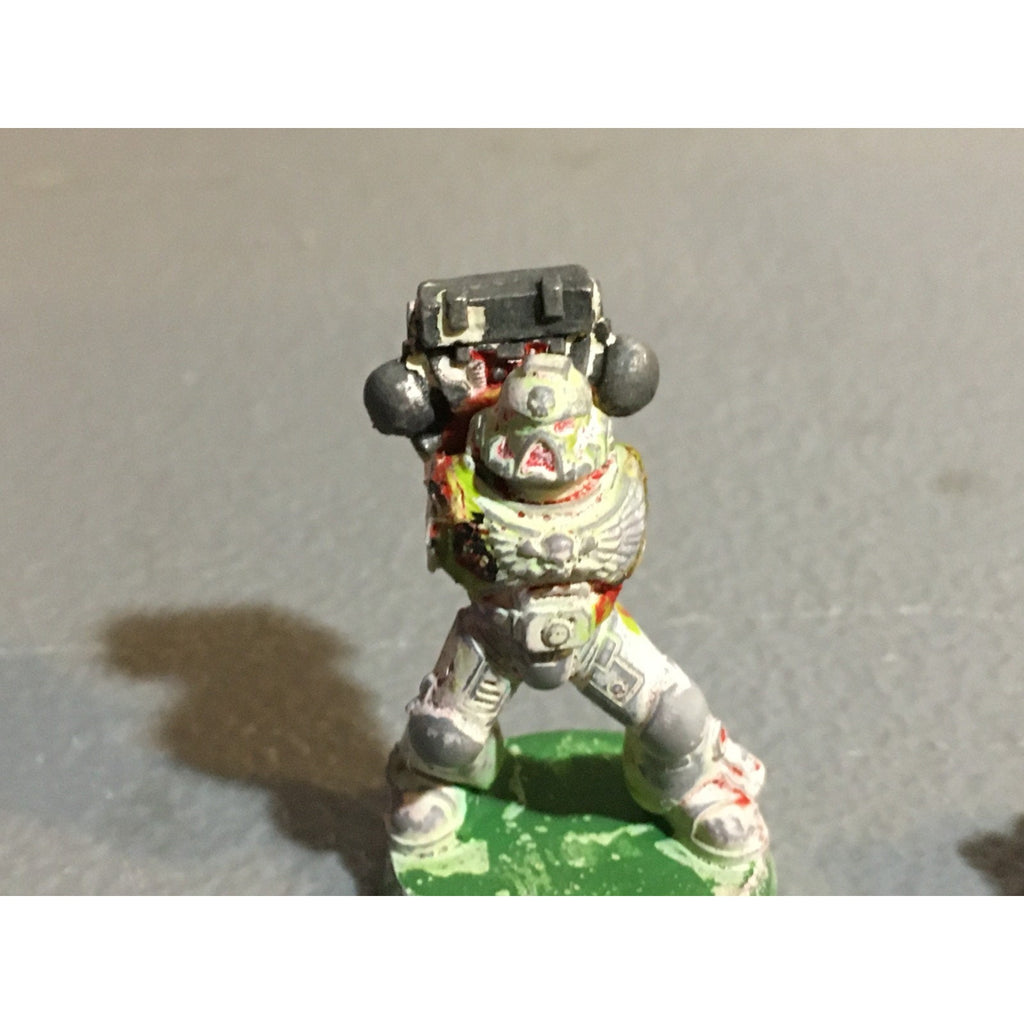 A24504 WARHAMMER 40K SPACE MARINES DEVASTATORS METAL BITS LOT OOP PLASTIC BODY