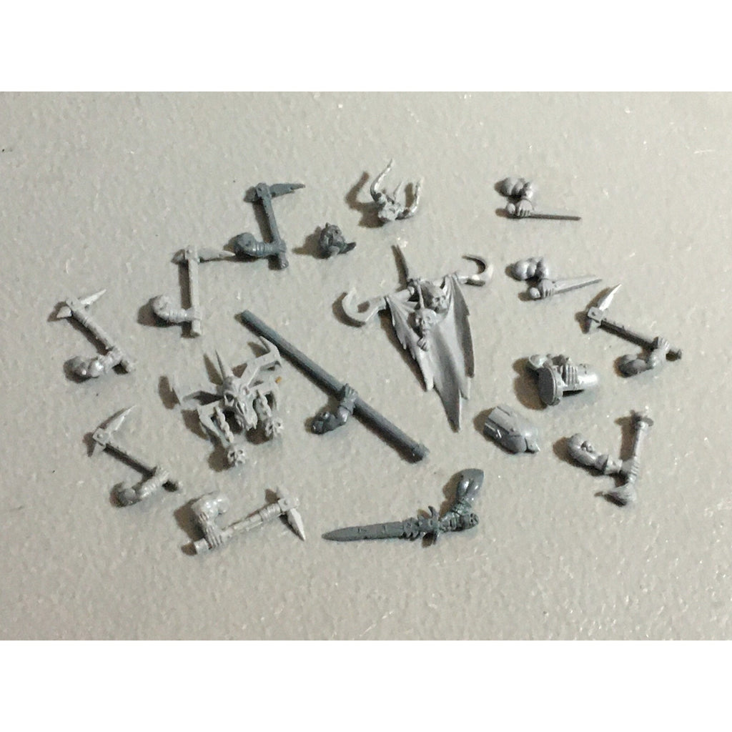 A22190 WARHAMMER FANTASY CHAOS MORTALS BITS LOT MIXED MARAUDER COMMAND & ARMS GW