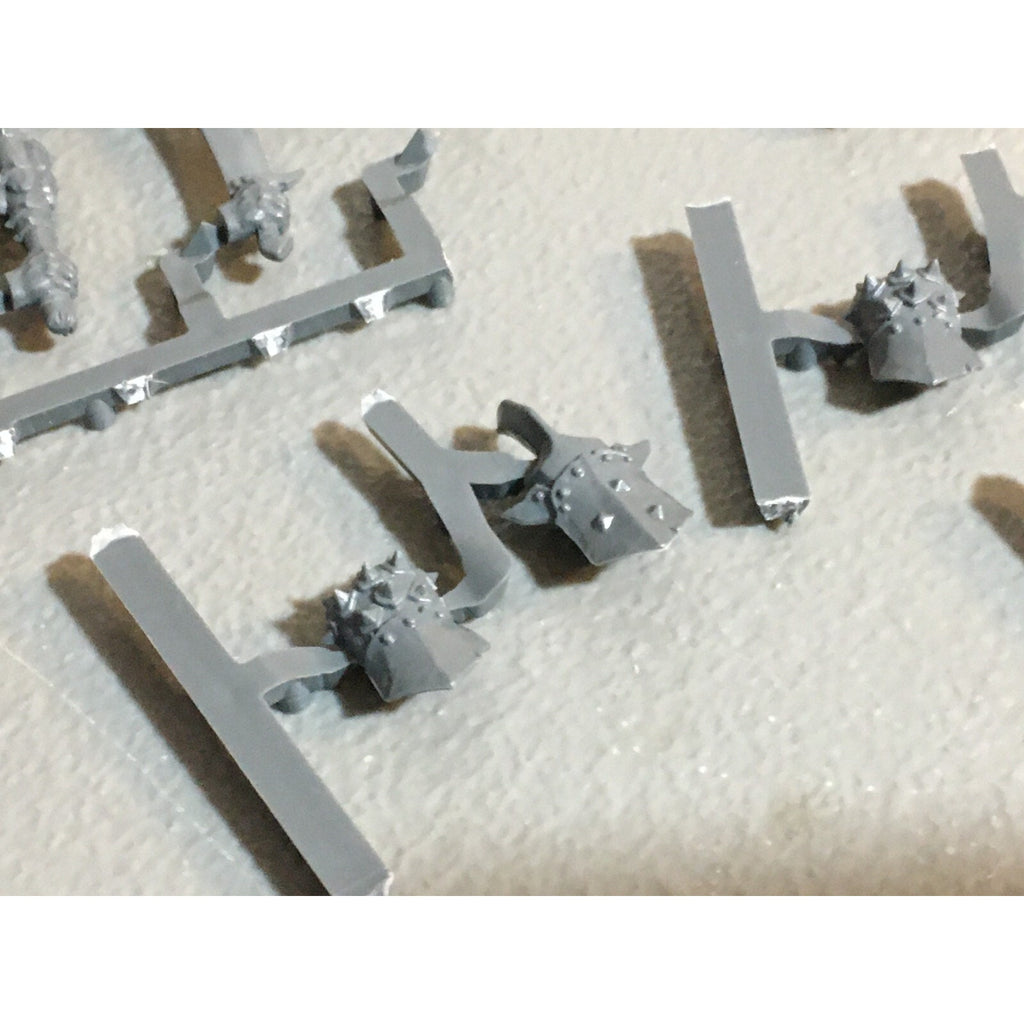 A23588 WARHAMMER AOS FANTASY OGRE KINGDOMS MAWTRIBES BITS ON SPRUE LOT HANDS GW