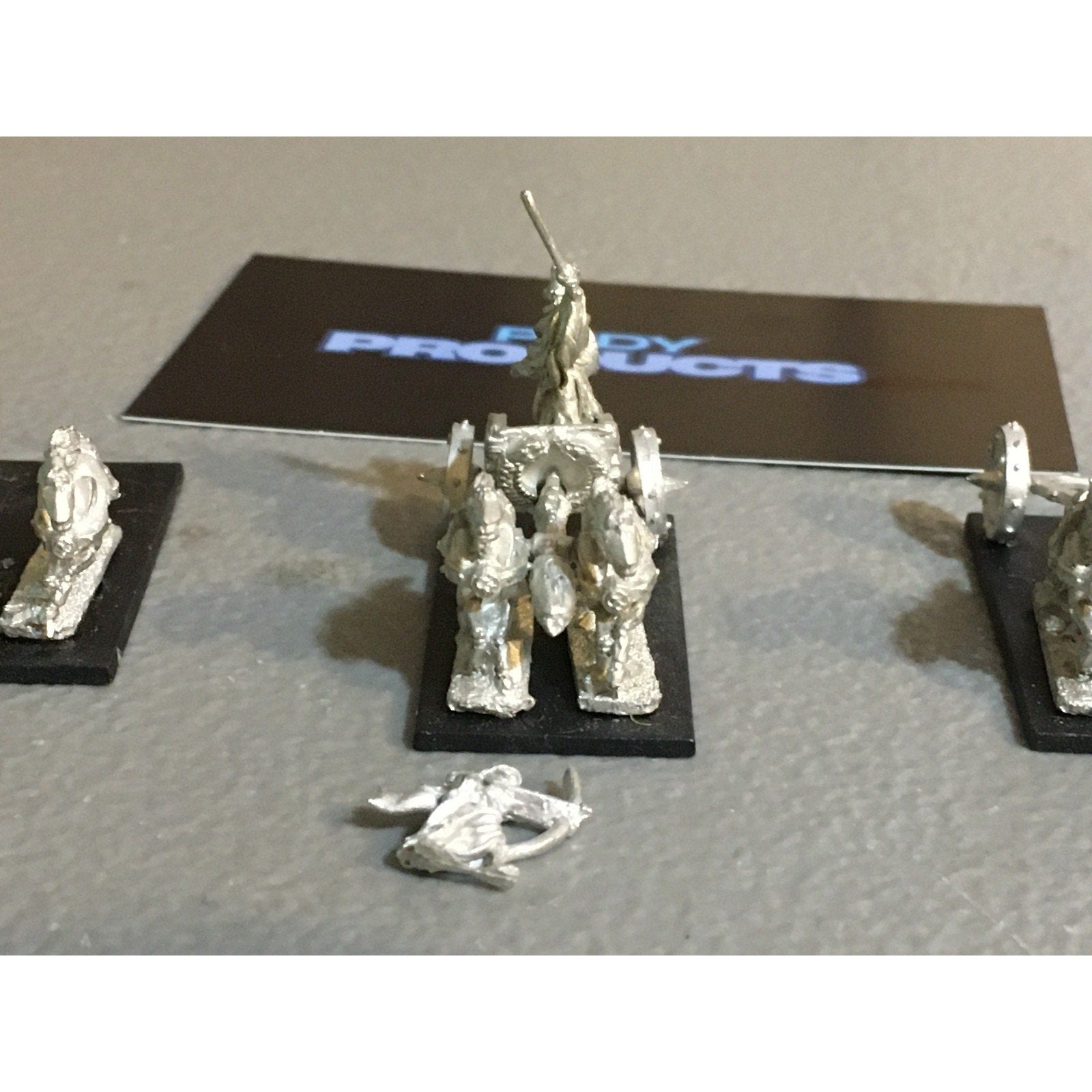 A33669 WARHAMMER WARMASTER UNDEAD METAL CHARIOTS GW GAMES WORKSHOP