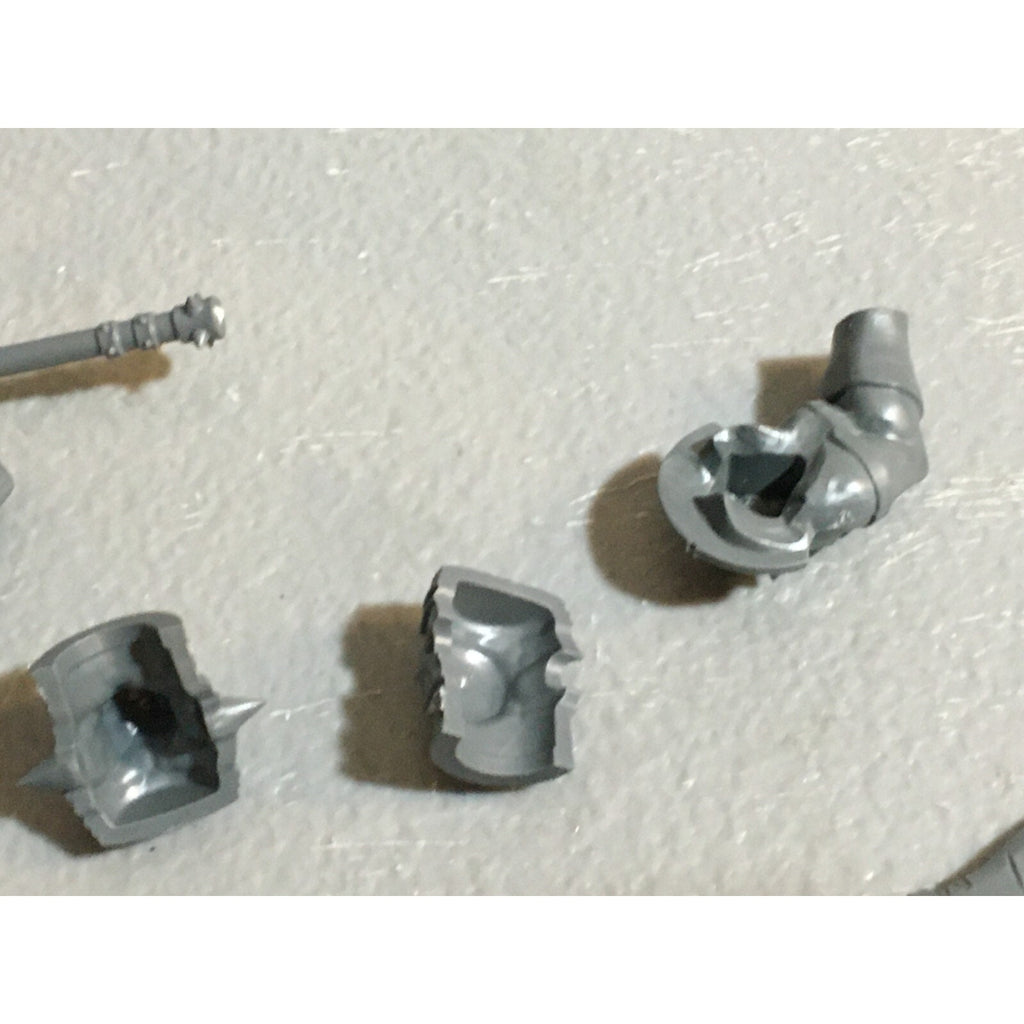 A23170 WARHAMMER FANTASY CHAOS BEASTMEN BITS LOT MINOTAUR MIXD GW GAMES WORKSHOP