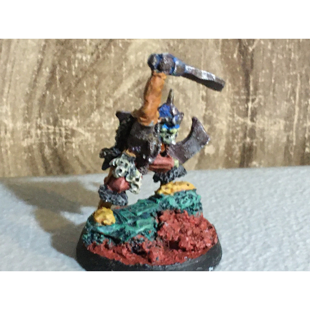 A32473 WARHAMMER FANTASY CITADEL VINTAGE HOBGOBLIN CHAMPION METAL PAINT BASE