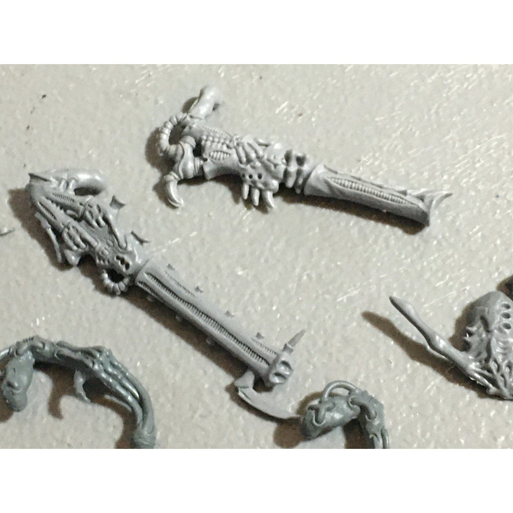 A22313 WARHAMMER 40K TYRANIDS BITS LOT MIXED GAMES WORKSHOP GW