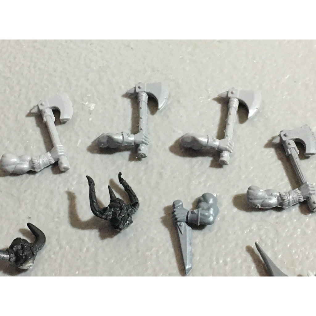 A22185 WARHAMMER FANTASY CHAOS MORTALS BITS LOT MIXED MARAUDER COMMAND & ARMS GW