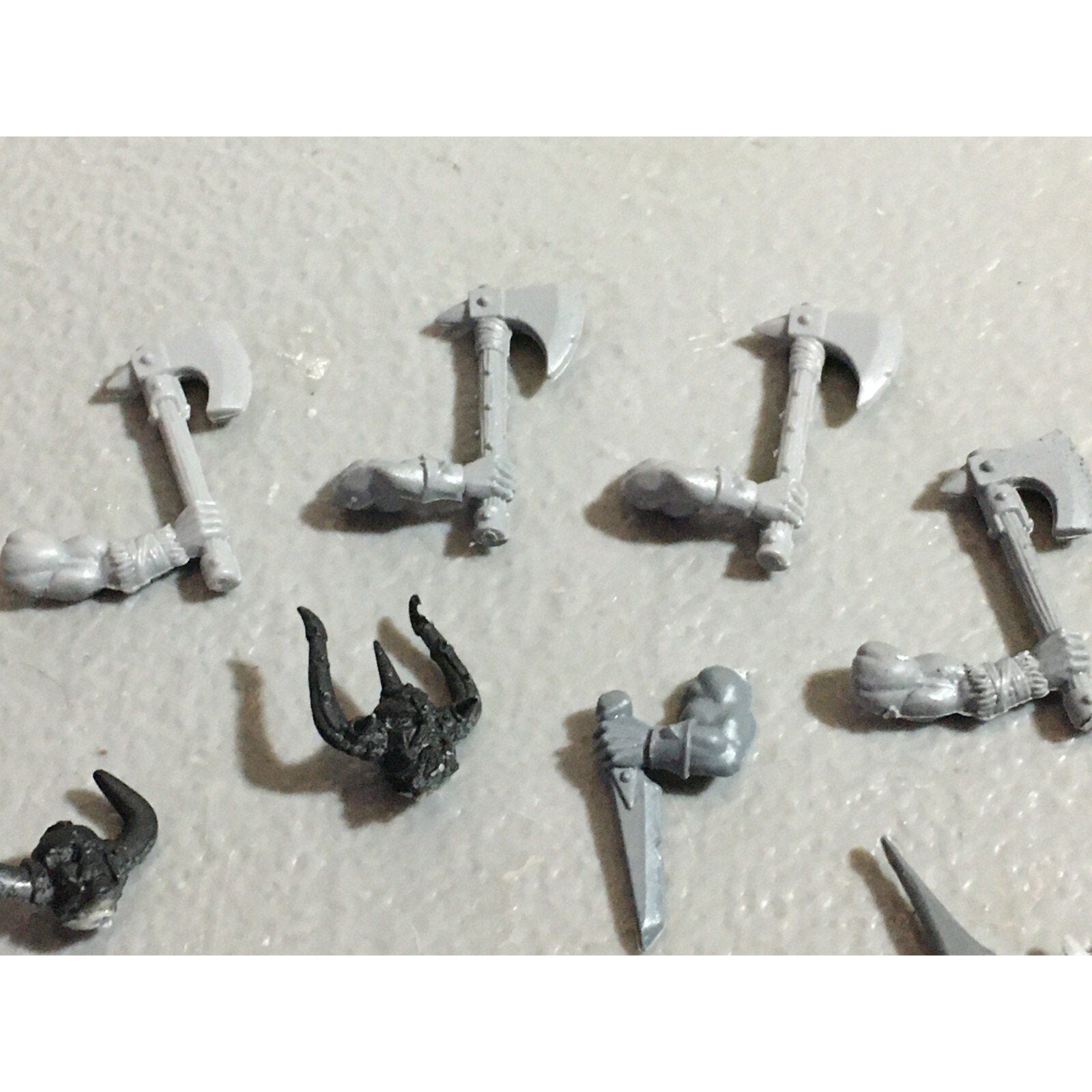 A22185 WARHAMMER FANTASY CHAOS MORTALS BITS LOT MIXED MARAUDER COMMAND & ARMS GW