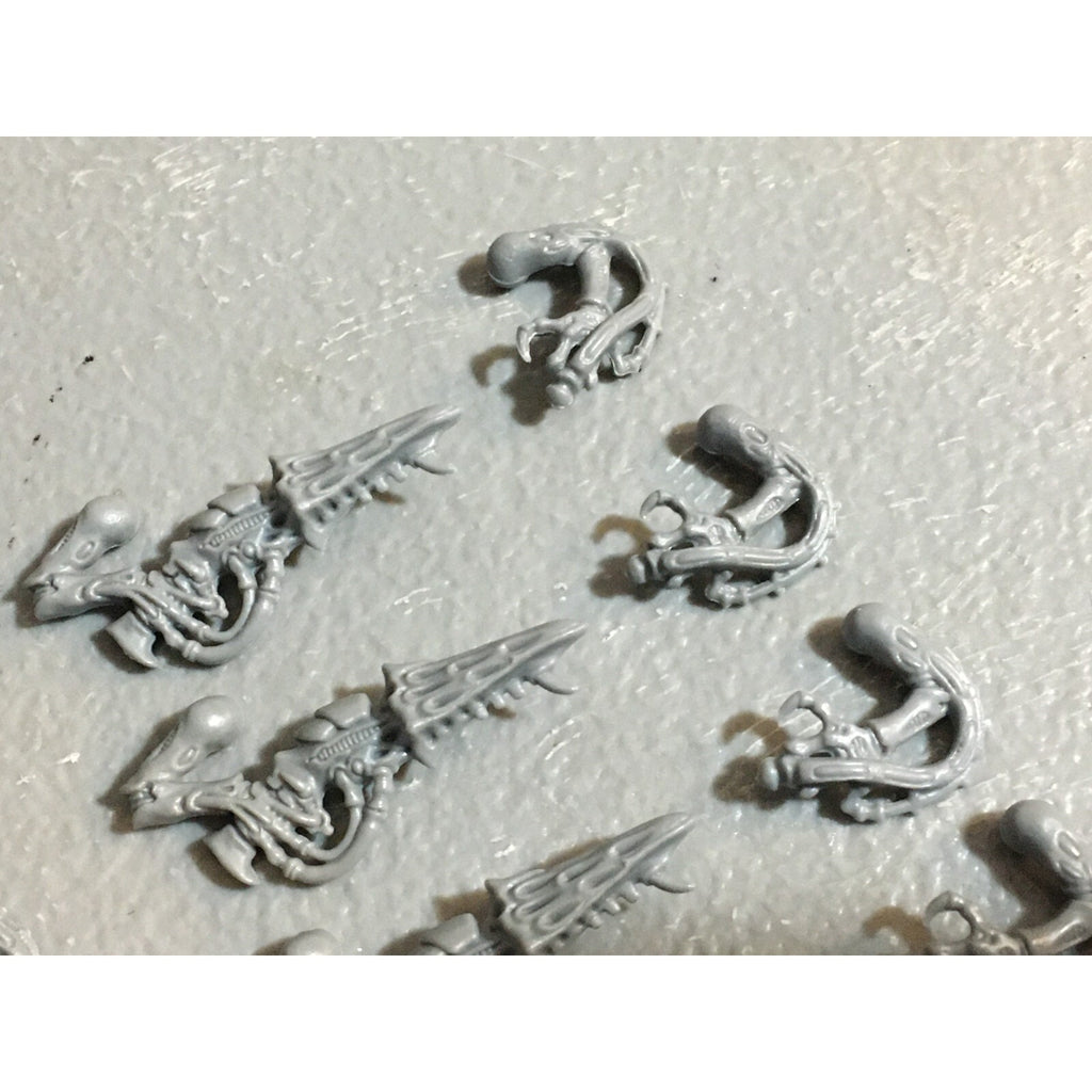 A23052 WARHAMMER 40K TYRANIDS BITS LOT DEVOURERS TERMAGANTS GAMES WORKSHOP GW