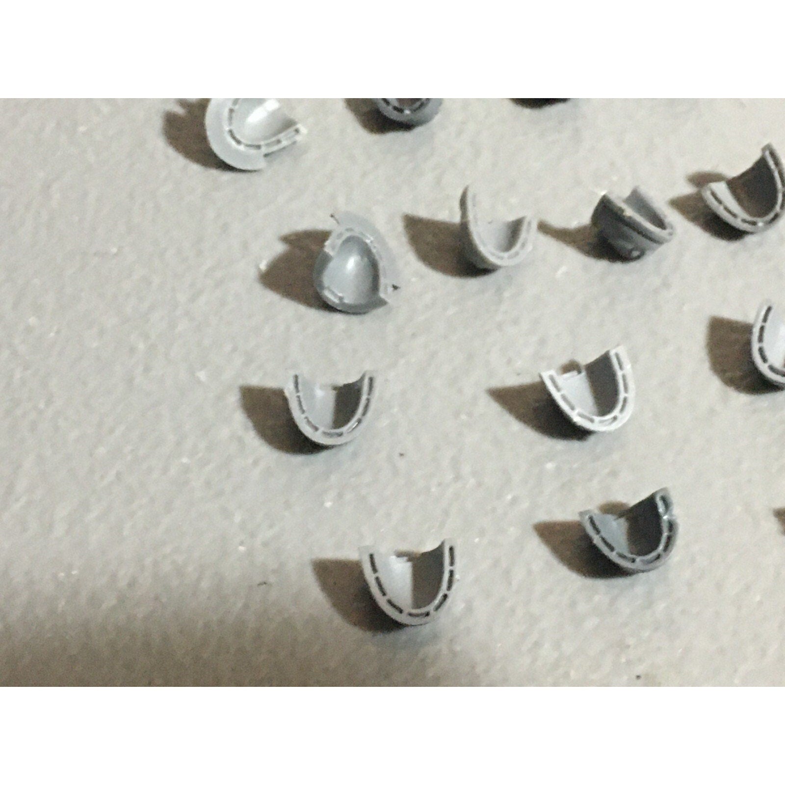 A21967 WARHAMMER 40K SPACE MARINES BITS LOT SHOULDER PADS GAMES WORKSHOP GW