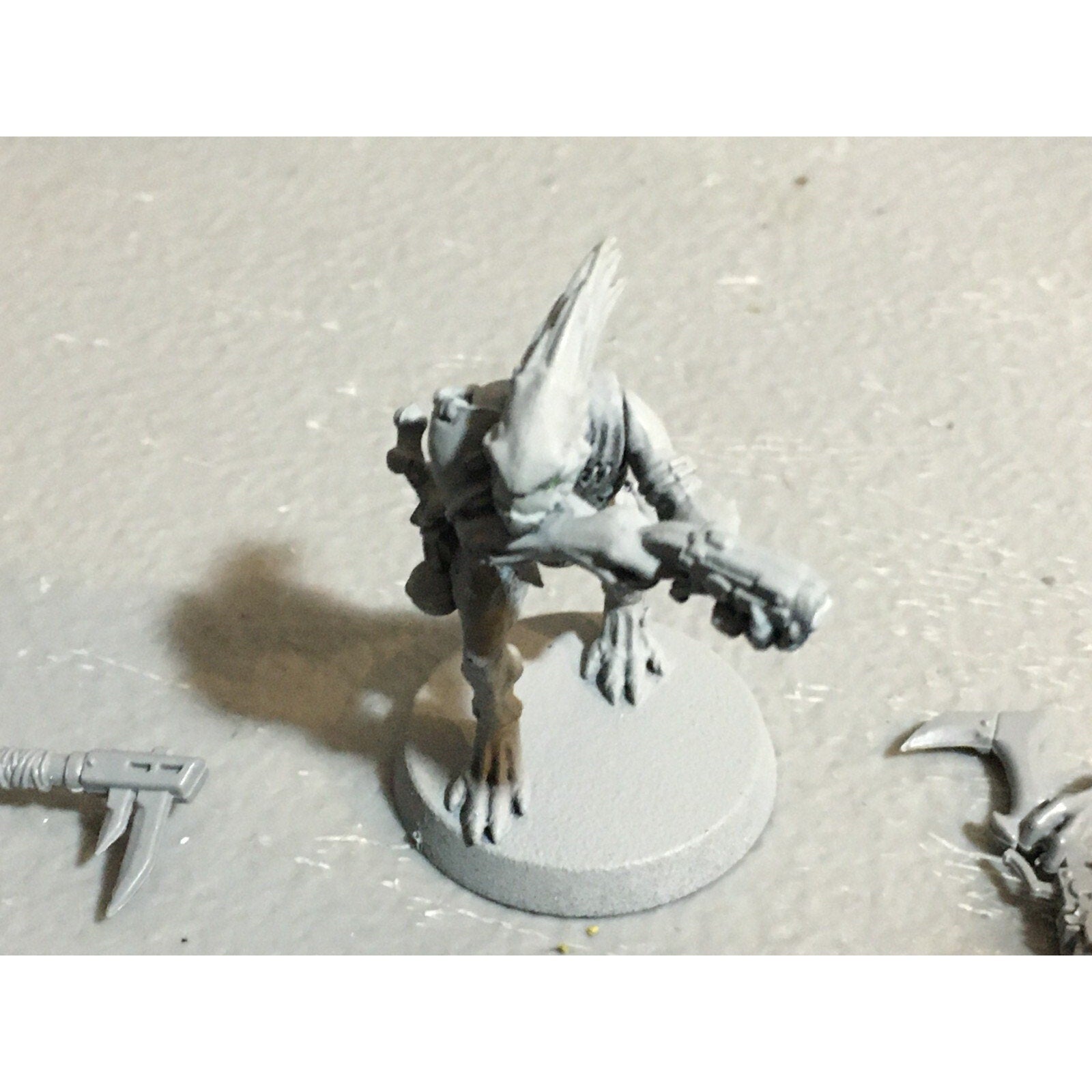 A23027 WARHAMMER 40K TAU EMPIRE BITS LOT KROOT GUNS HEADS GAMES WORKSHOP GW